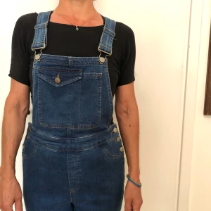 Hängselbyxor  - Hängselbyxor från ASOS strl UK 12 , 38 