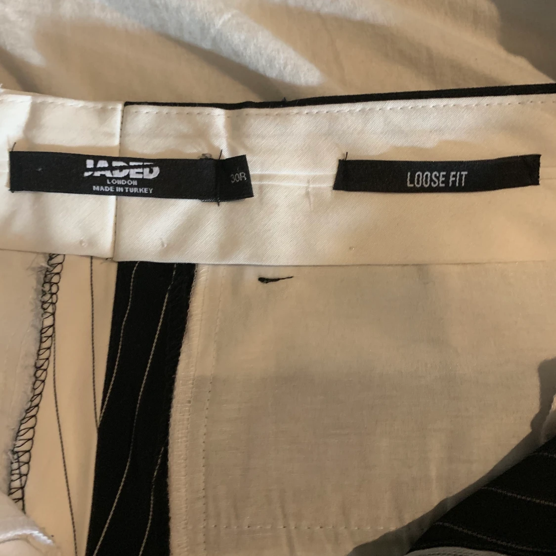 Svartvita kostymbyxor  - 91