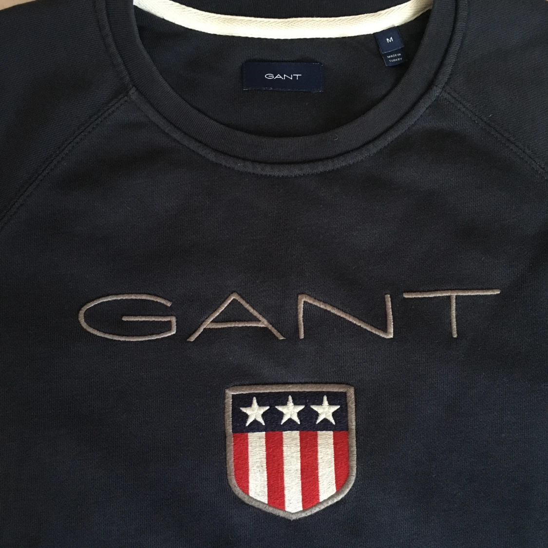 GANT tröja M (160/84A)  - 91