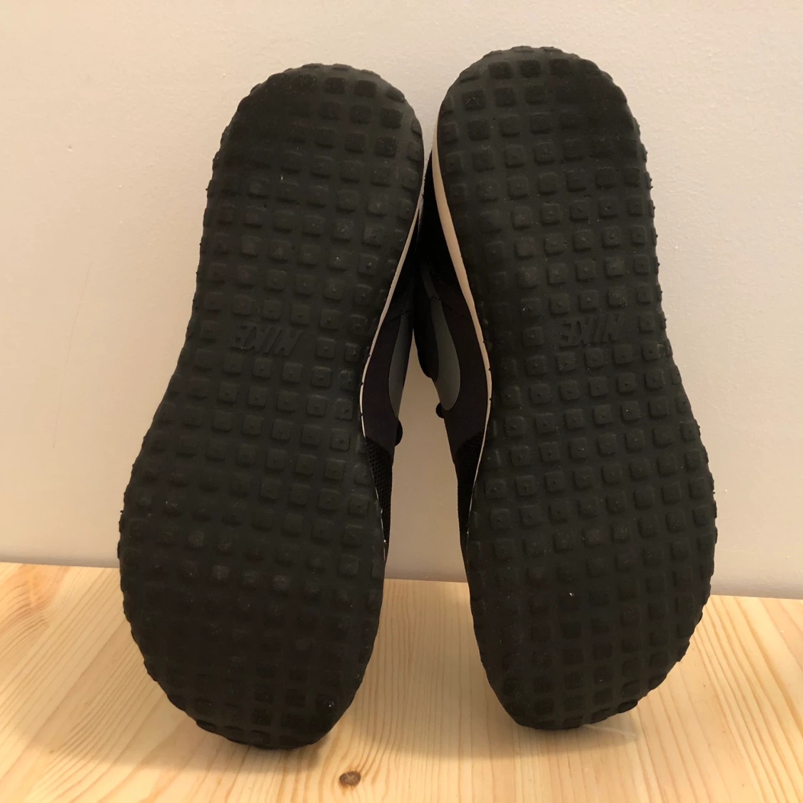 Svarta Nike sneakers - 90