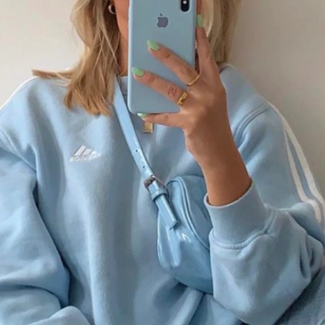 Blå axelväska  - 90