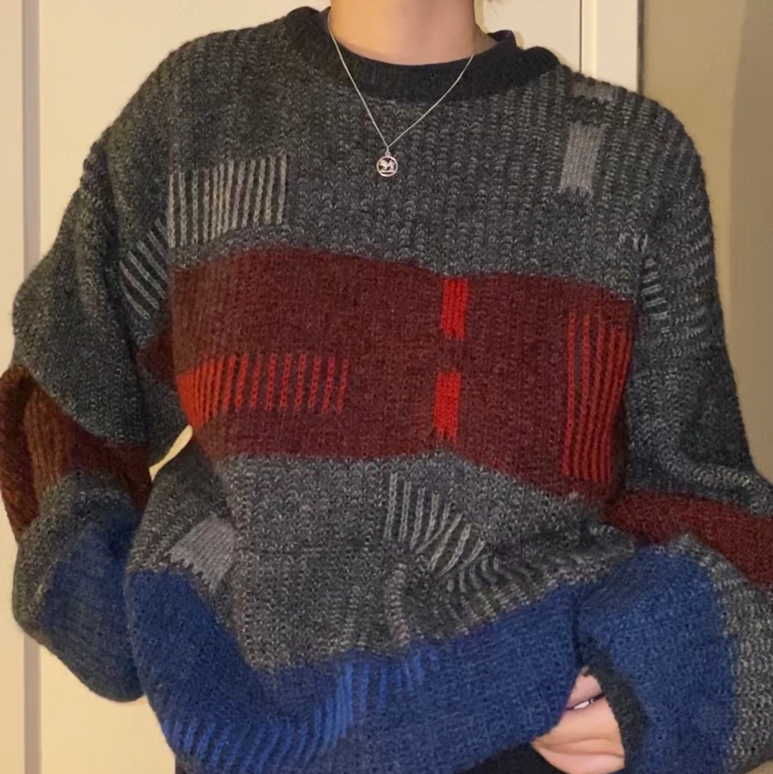 Stickad tröja