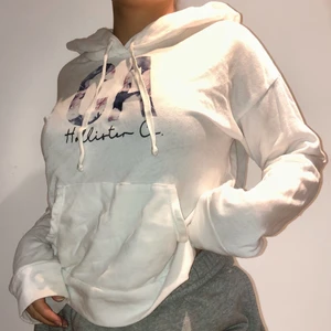 Hollister tröja - Mysig tröja från Hollister i strl S 🤍