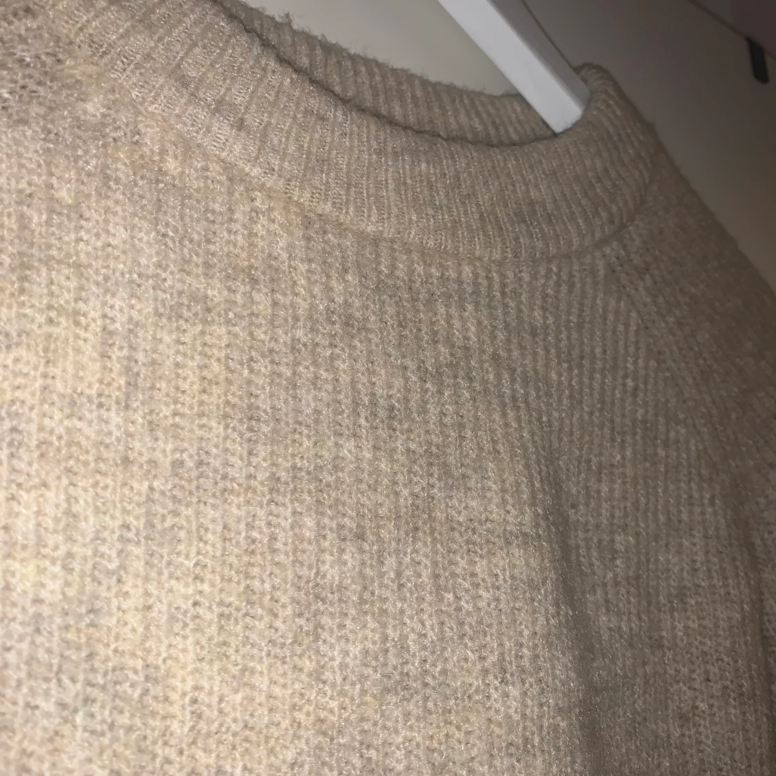 Beige Tröja - 90