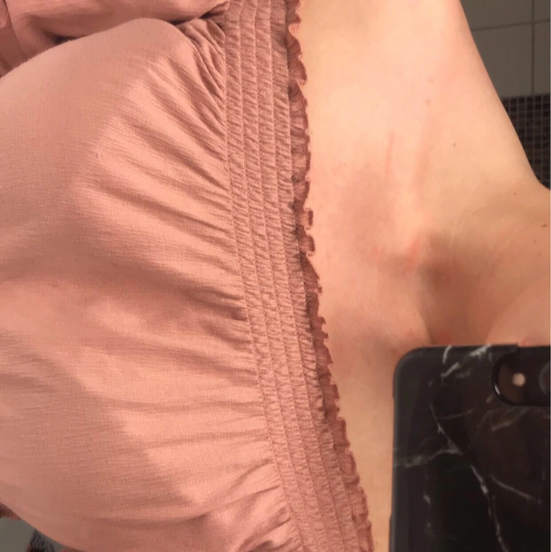 Off-shoulder tröja - 91