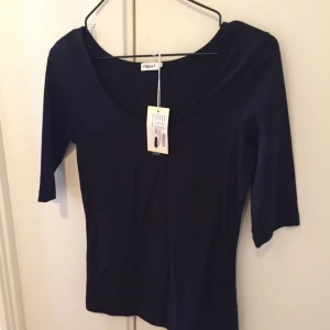  - Flippa K   Unwanted gift brand new 