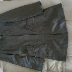  - Vårjacka, grå från Lindex 