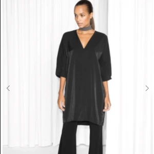  - Kimonodress från and other stories. Inköpt för en månad sedan och använd 1 gång! 
