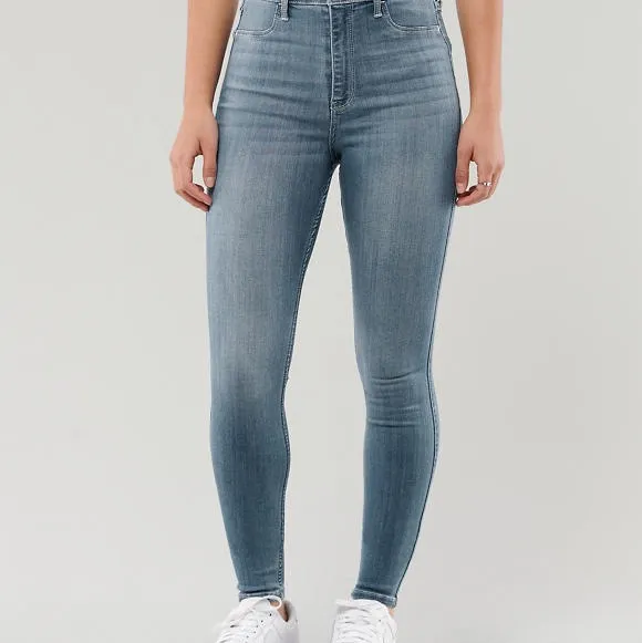 Condition: Brand new.        Original price (550kr). Jeans & Byxor.