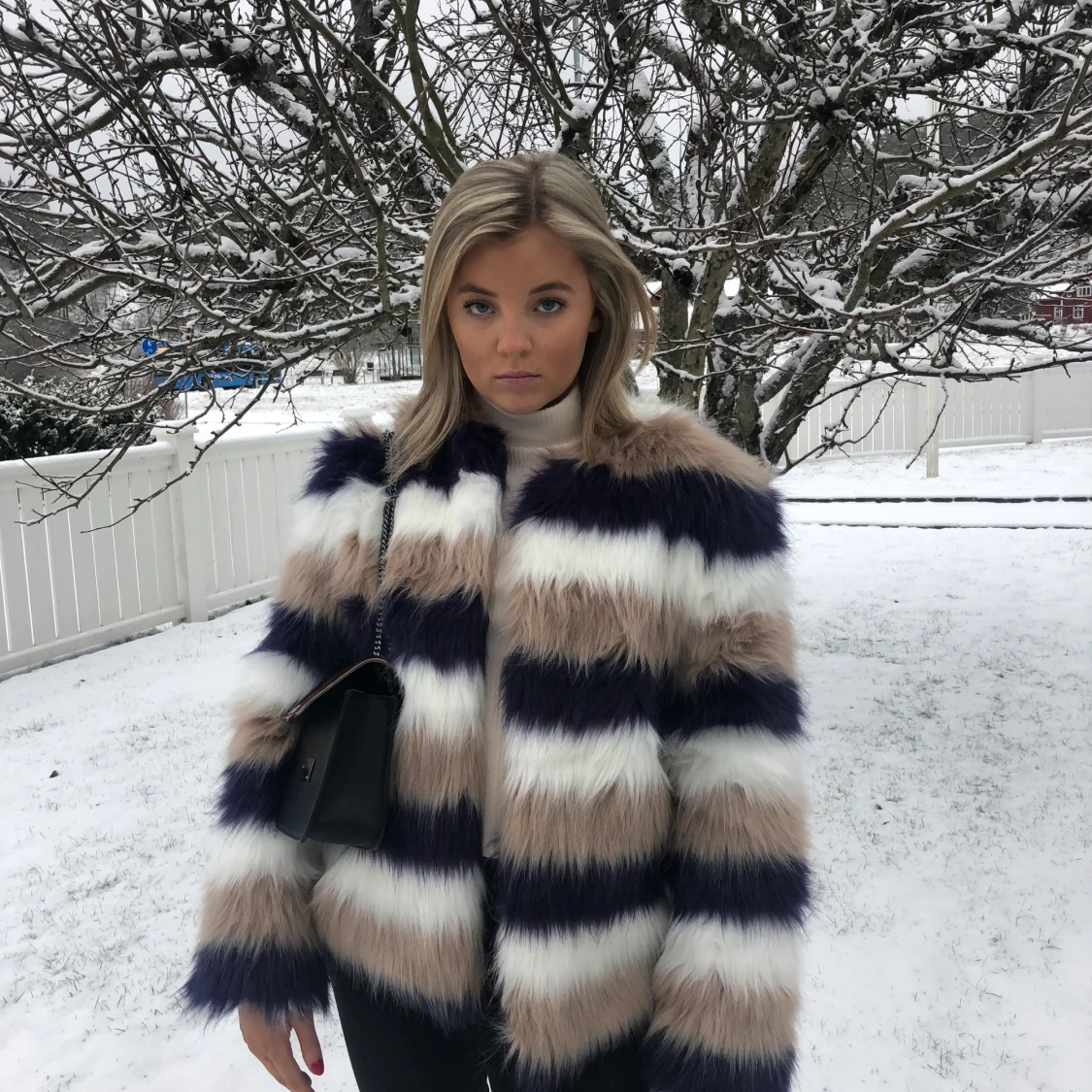 Fuskpäls LINN AHLBORG X NA-KD