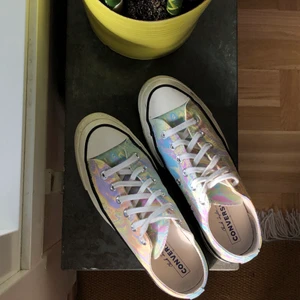 Converse 70s Chuck Taylor - Låga Converse i modellen 70s Ox, ANVÄNDA 3 GÅNGER💕 storlek 38. Nypris ca 1000 kr 
