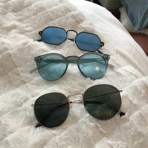 Solglasögon! - Uppifrån —> ner! Från asos, knappt använda 80kr +frakt. Från Other Stories, knappt använda, 80kr + frakt. Från NAKD, aldrig använda, 80kr +frakt