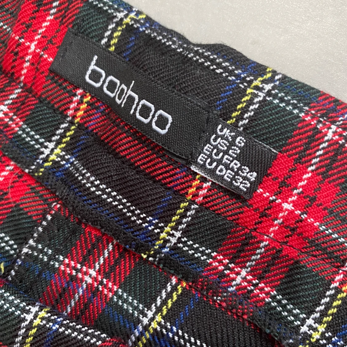  rutiga byxor från BOOHOO  - 91