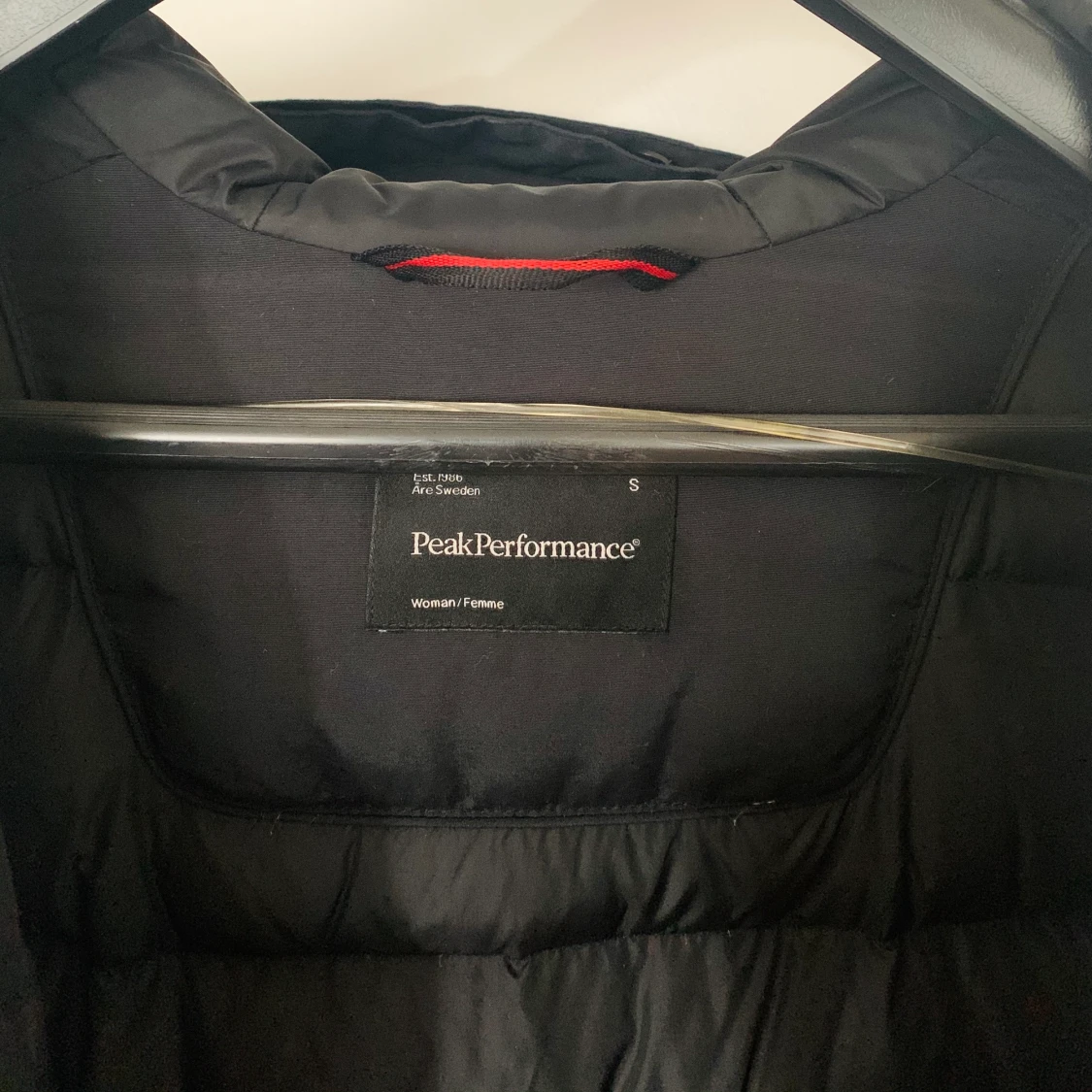 Peak performance jacka 300kr