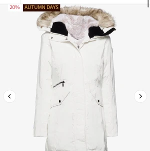 DIDRIKSONS JACKA - Didriksons jacka köptes för 2500kr! Säljer för 1200 pris kan diskuteras! Använt under en vinter. Storlek 40! Hör av vid intresse 