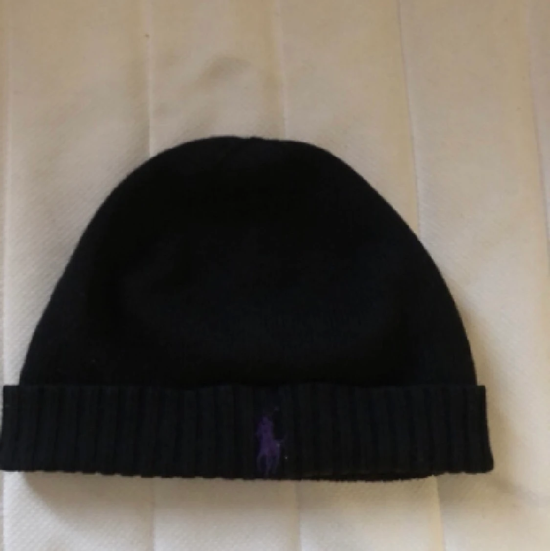 Polo Ralph lauren mössa svart med lila märke - 90