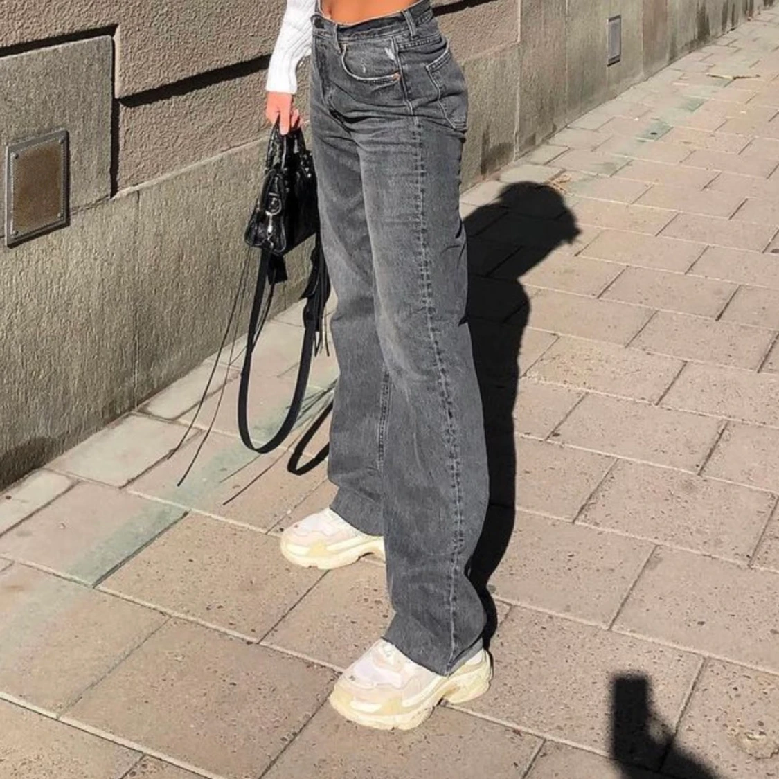 Gråa jeans