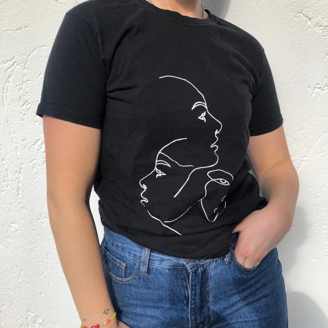 Svart tröja med tryck