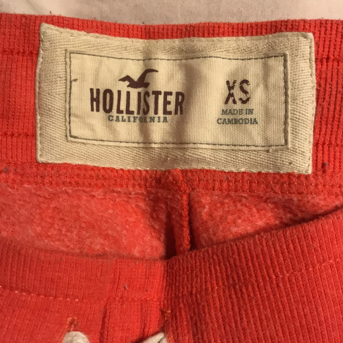 Hollister rosa/persikofärgad mjukisbyxa  - 90