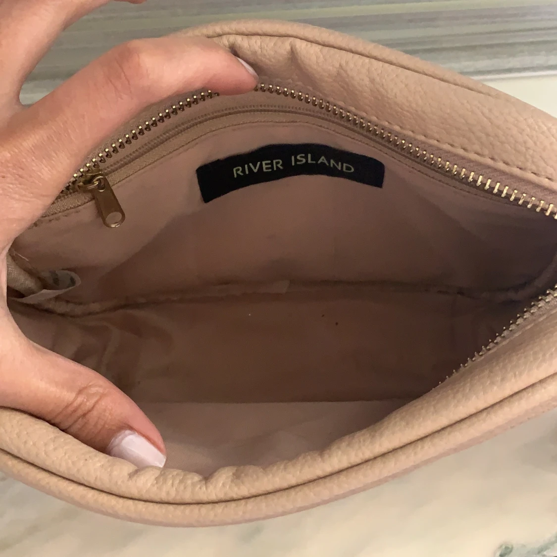 River Island väska - 91