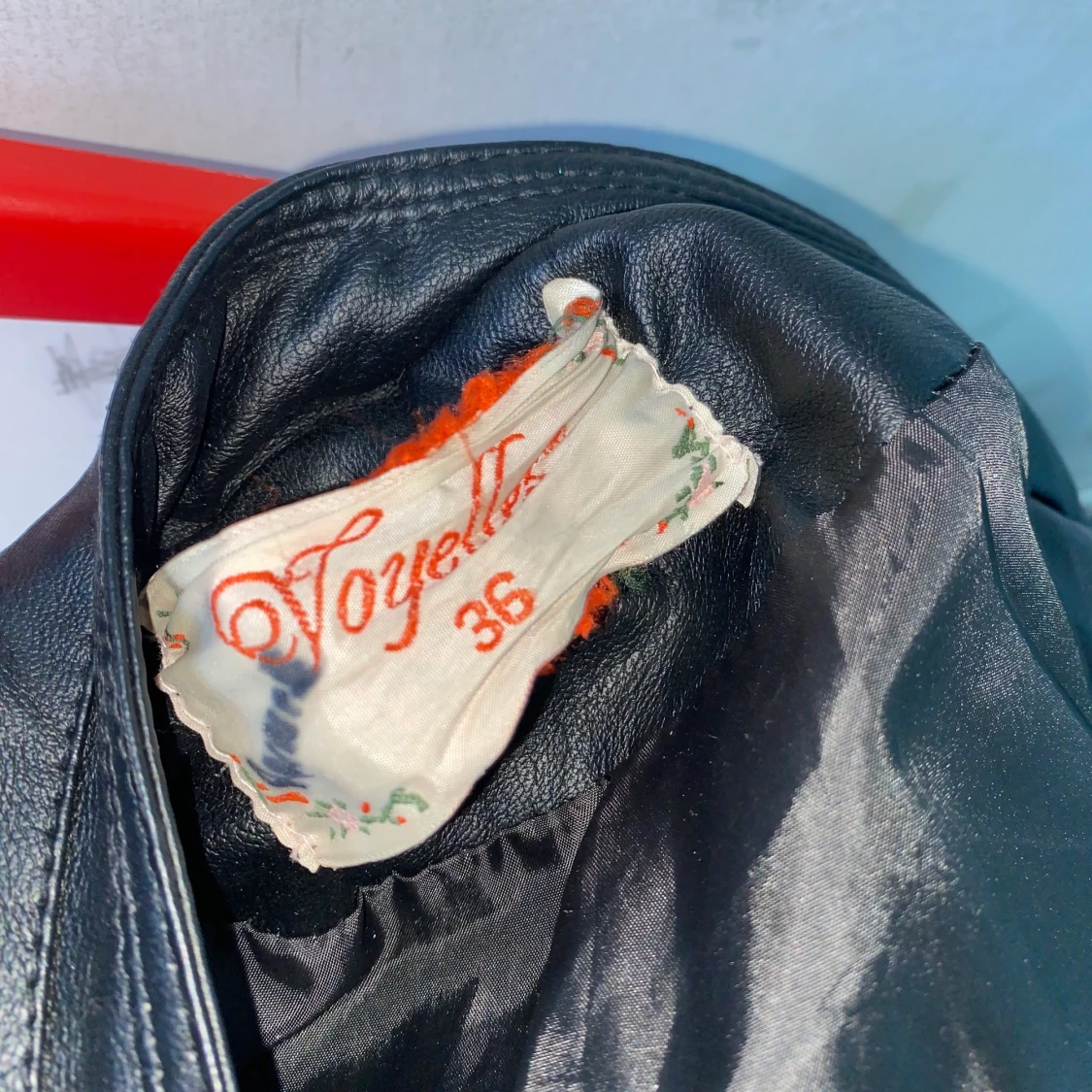 Svart skinnjacka - 91