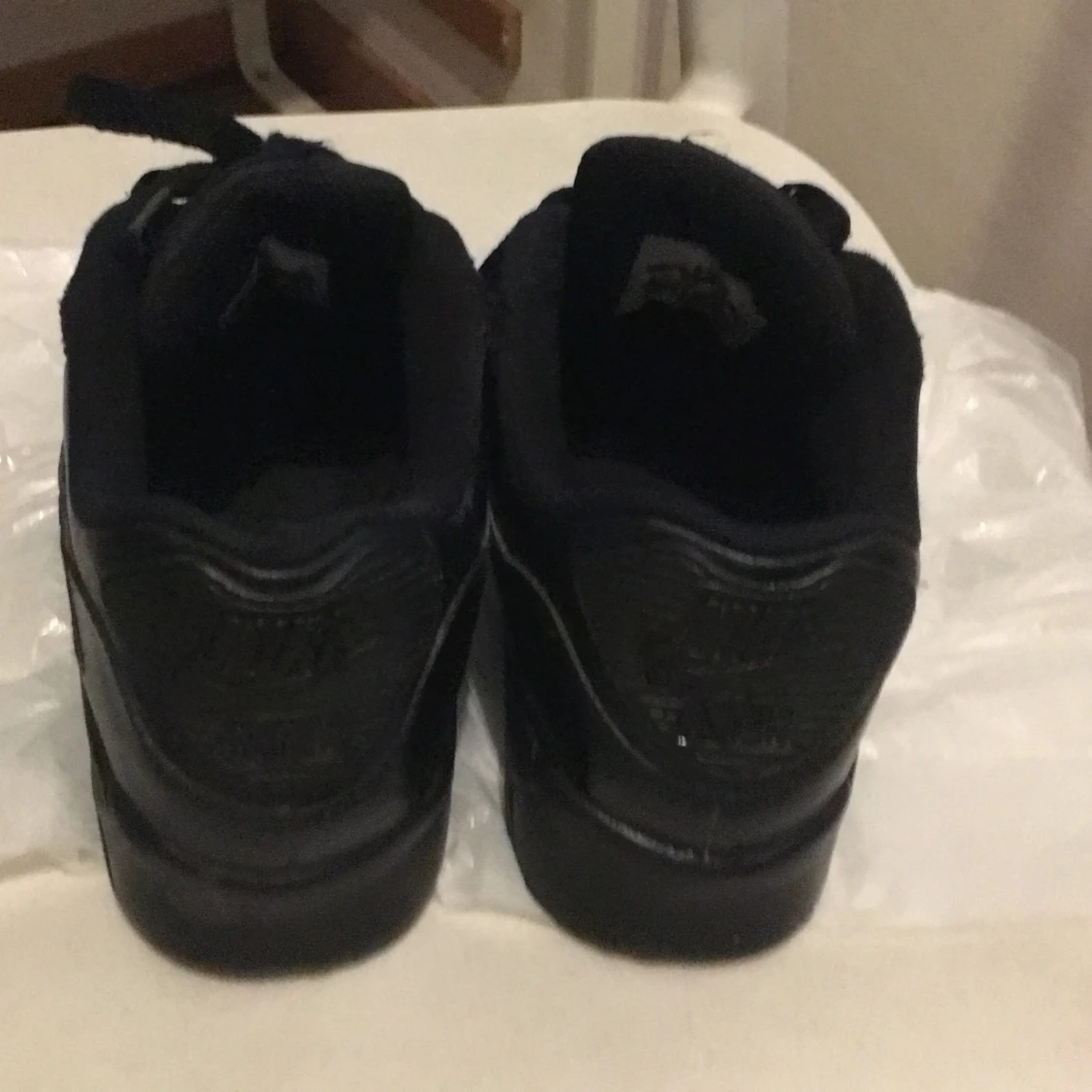 Säljer airmax 90 - 91