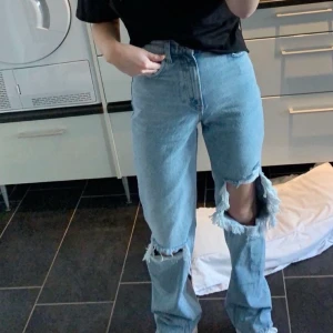 Mango jeans - Intressekoll på dessa populära blåa jeans från mango i strl 34 bud från 300