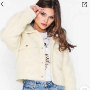  - Nypris 549kr. Använd max 2 gånger :)