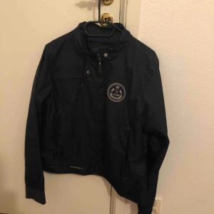  - Vindjacka från Ullared, hel.