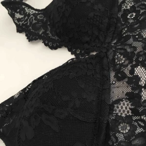  - En snygg bh från Gina Tricot, köpt för 149 kr. Fint skick💜 Budet är just nu uppe i 50kr+10kr frakt