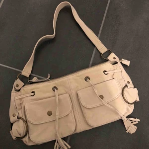  - Helt ny! Precis uppbackad. Frakten är inräknad i dom 100kr! 