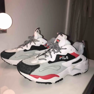  - Näst intill nya fila skor, skit snygga chunky skor som är sköna att gå i👌🏻❤️