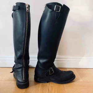  - Äkta primeboots i snyggt skick. Nypris 3500kr. Svarta.  Primeboots läderkräm ingår :)  
