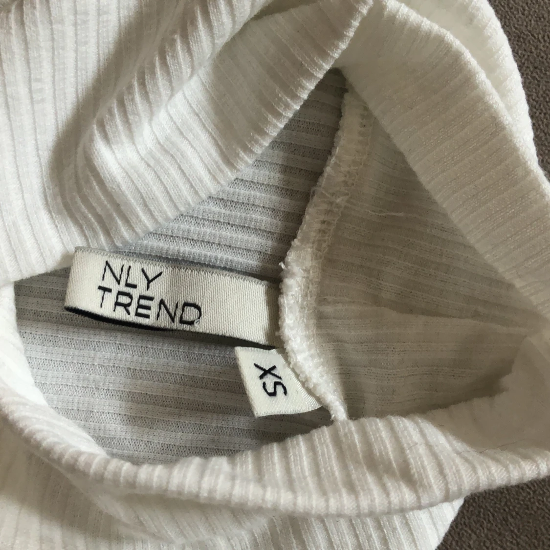 Nelly Vit Tröja - 90