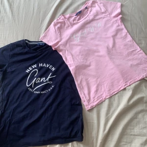 Gant tröjor - Den blå Gant tröjan är i storlek S och den rosa i storlek XS. Köparen står för frakt. Går att mötas upp i Jönköping:)