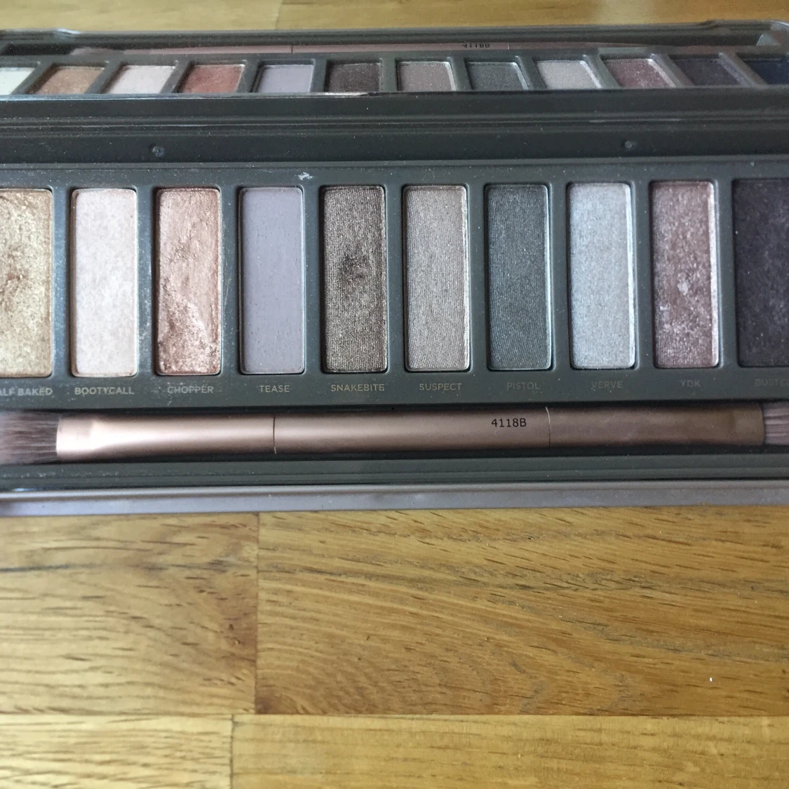 Urban decay  - 90