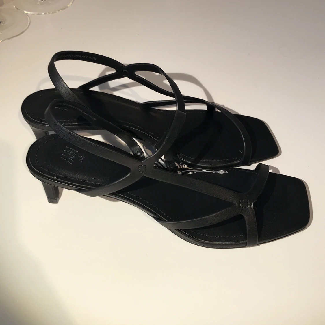 Eleganta oanvända sandaletter✨ - 90