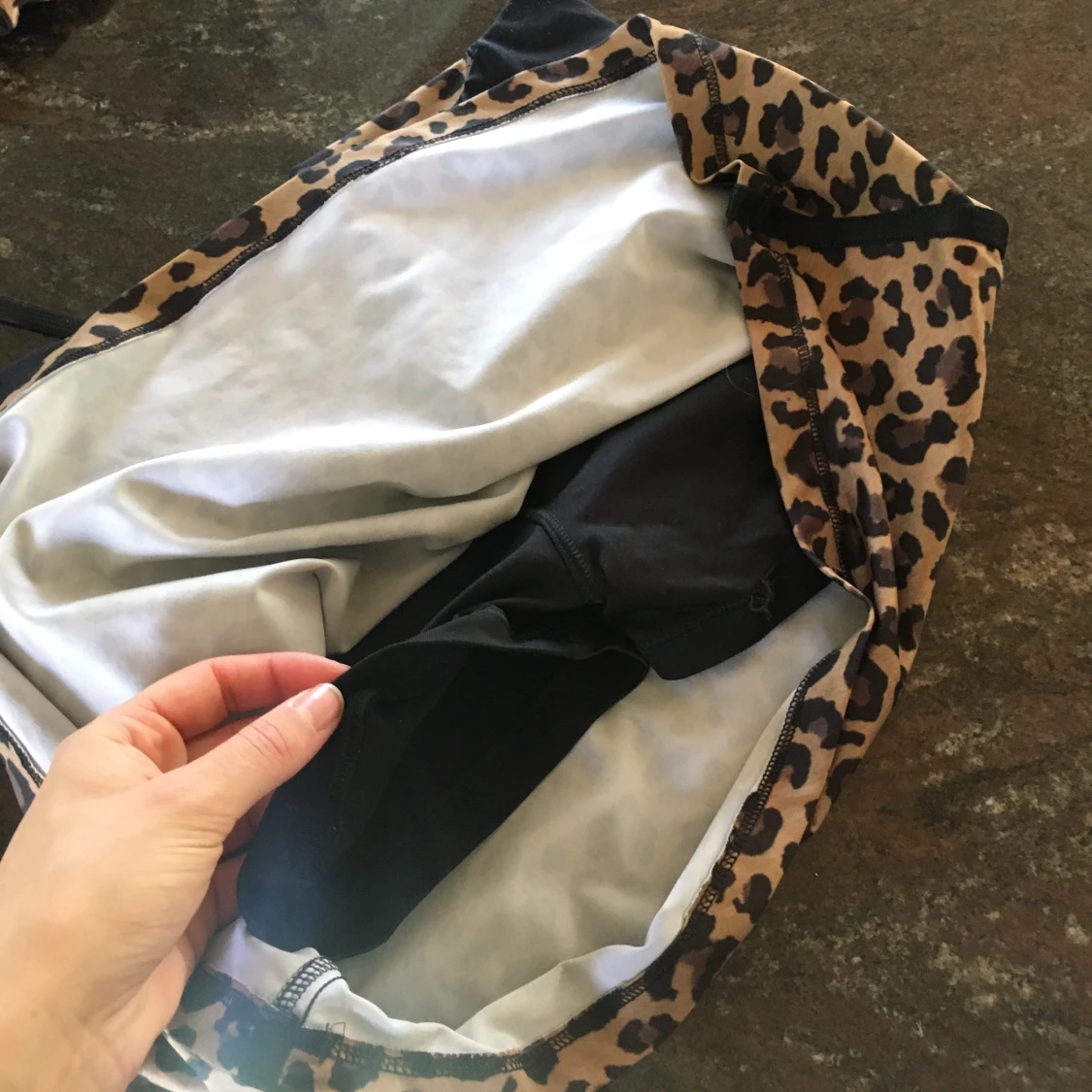 Leopardmönstrad sett. - 91