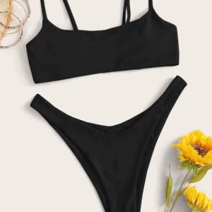  - Säljer detta superfina bikini set från Shein, endast använd en gång då jag testa den🥰 190kr inklusive frakt! Justerbara band och plast skyddet i trosorna sitter kvar!