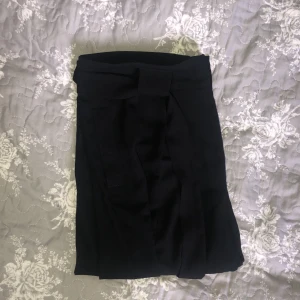 Kostymbyxor  - Kostymbyxor från Gina storlek 34. Knappt använda. 