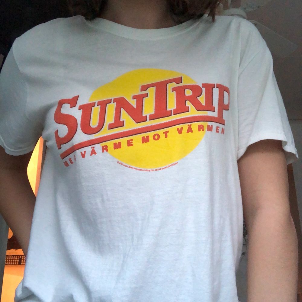 Suntrip T-shirt - Asos | Plick Second Hand