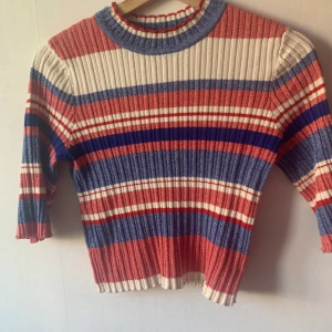 Randig croppad tröja - Använd vid ett fåtal tillfällen, från H&M