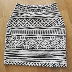 Kjol - Storlek xs. Från bikbok 