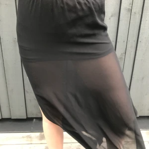 Kjol - Jättehärlig kjol till sommaren. Köparen står för frakten. 🌞