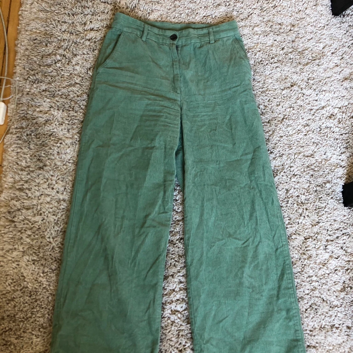Mintgröna manchesterbyxor i strl 40 - 90