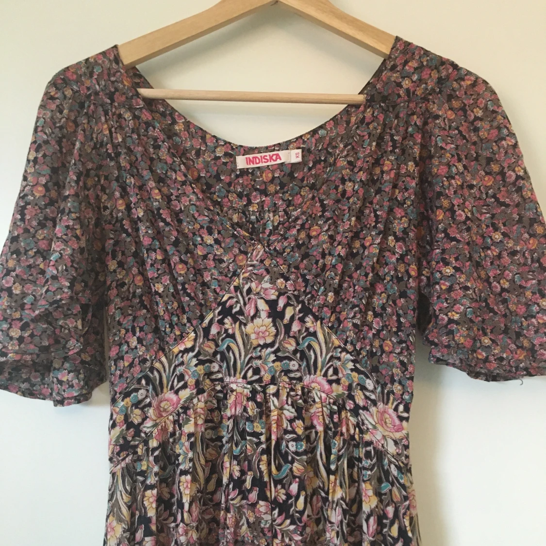 Blommig klänning från Indiska - 90