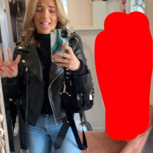 Jacka - Super snygg skinnjacka, väldigt bra skick!!