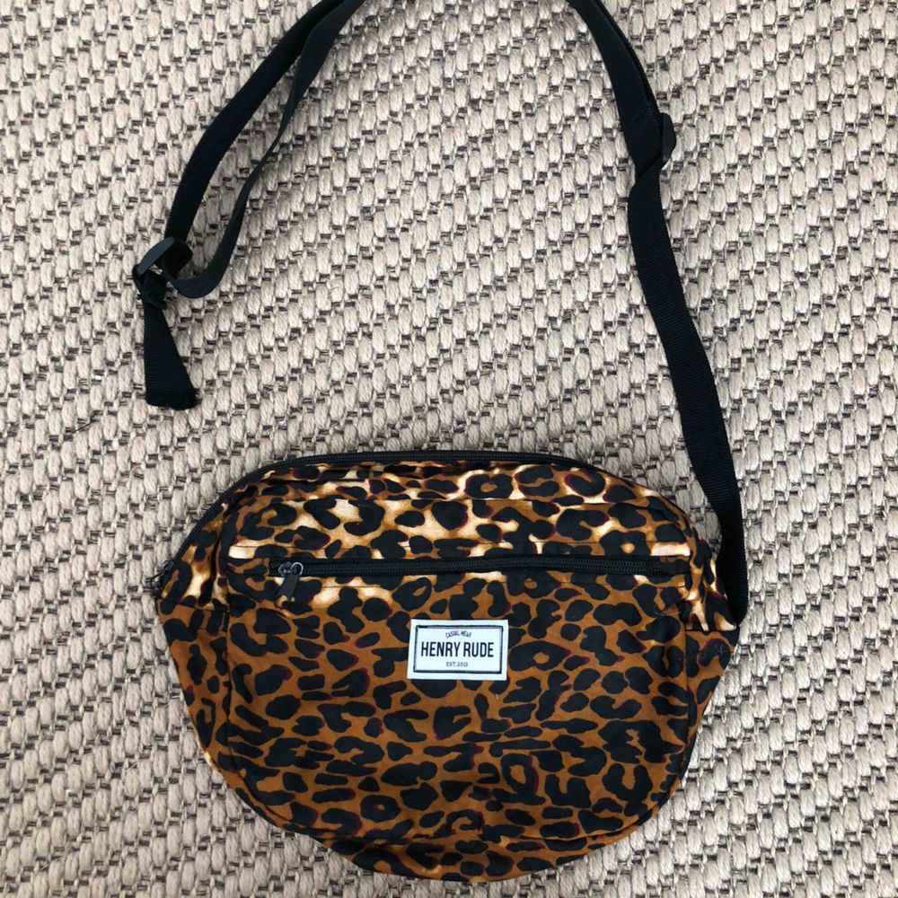 Henry rude strap bag sales