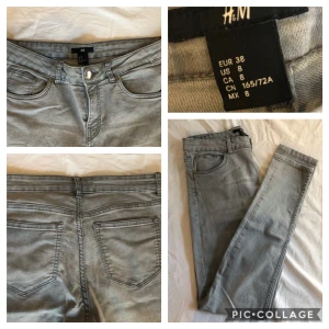 Skinny jeans ljus grå - Ljusgrå Skinny jeans i bra skick. Finns att hämta i Broby när det passar köparen. 