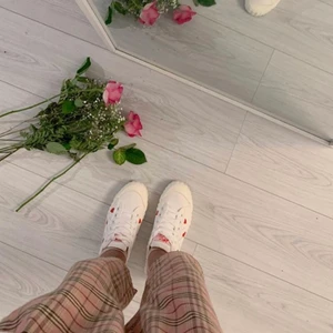 PINK plaid pants - pink plaid pants, used a few times & one size !  + (shipping is 100+)